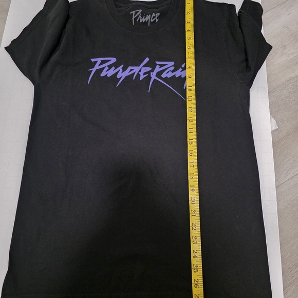Prince Purple Rain T-Shirt Sz. Medium-Black Purple Spell Out Vintage concert - Picture 8 of 10